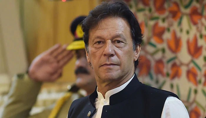 On Monday evening, a majority of Pakistani Twitter space noticed that PM Imran Khan was no longer following anyone on Twitter from his official @ImranKhanPTI account.