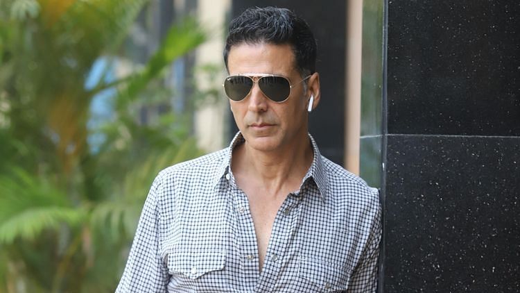 Akshay Kumar Has Been Hospitalised Due to Covid-19 Two Other Actors Also Positive
