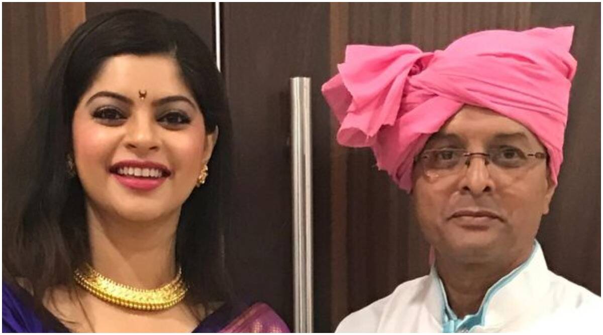 Sneha Wagh Father Passes Away