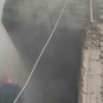 fire breaks out in delhi peeragarhi video viral