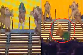 Karol G Fell Down From Stairs In Live Show