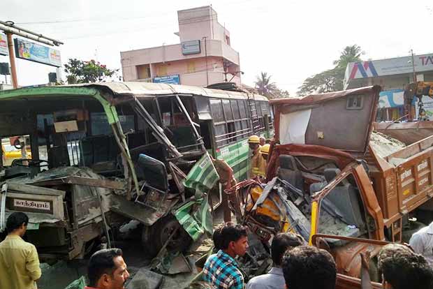8 injured in Tamil Nadu as Lorry Collides