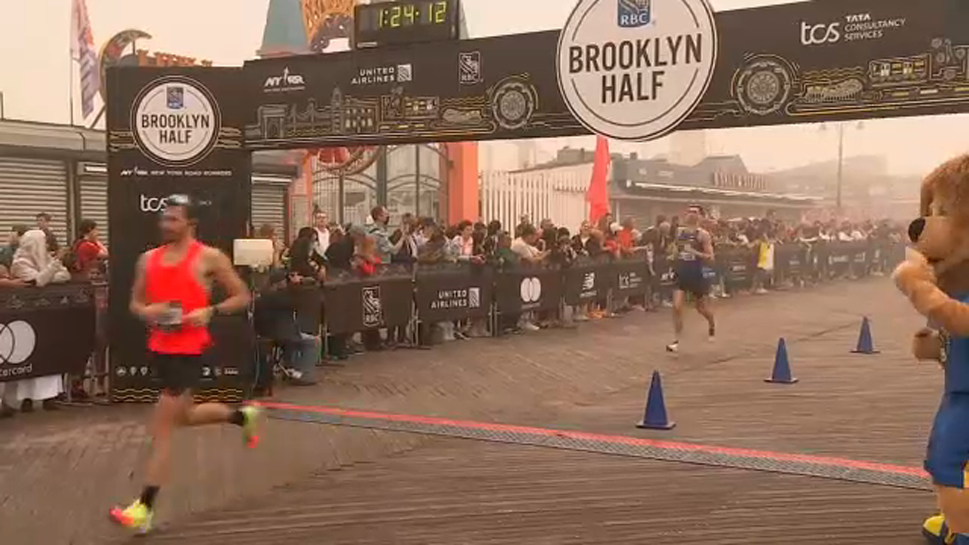Brooklyn Half Marathon Runner Died On Finish Line Cause of Death Age Revealed
